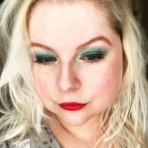 Meet your Posher, Catherine